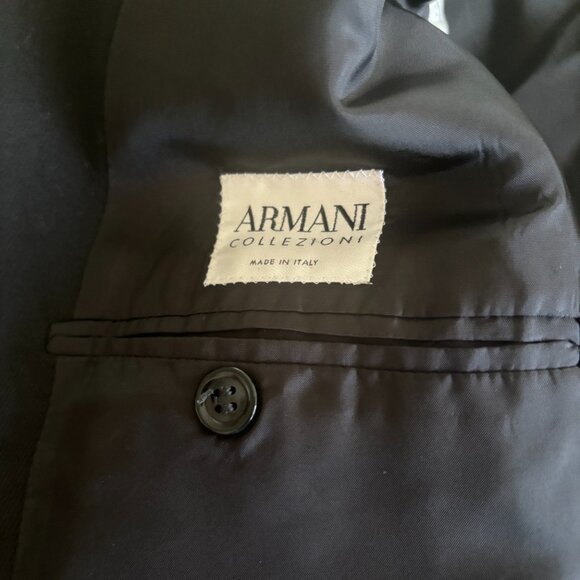 Beautiful Men's Armani Black Blazer - Picture 3 of 3